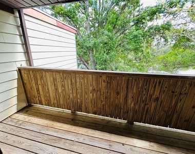 3922 Crayrich Circle - Photo Thumbnail 13
