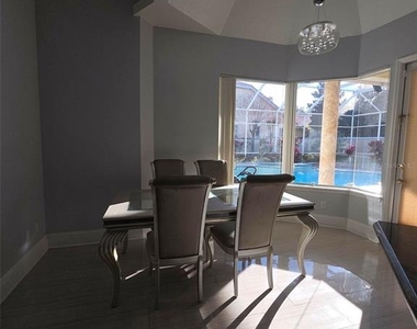 7600 Debeaubien Drive - Photo Thumbnail 13