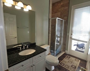 7600 Debeaubien Drive - Photo Thumbnail 16