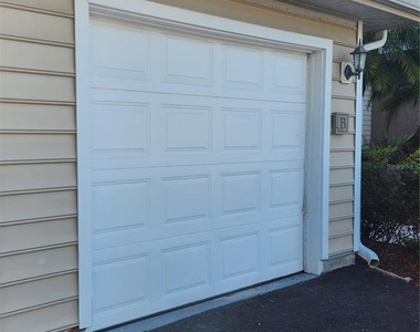 8926 Manor Loop Circle - Photo Thumbnail 25