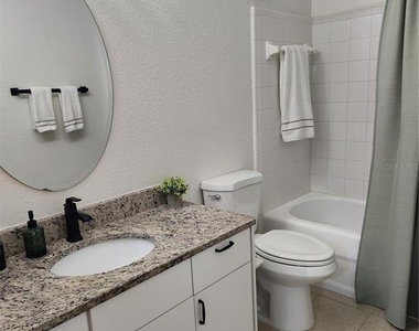 8926 Manor Loop Circle - Photo Thumbnail 15