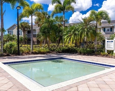 8926 Manor Loop Circle - Photo Thumbnail 28
