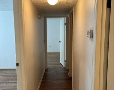 5026 Water Oak Drive - Photo Thumbnail 14
