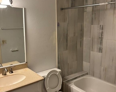 5026 Water Oak Drive - Photo Thumbnail 17