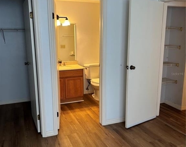 5026 Water Oak Drive - Photo Thumbnail 11
