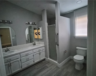 5271 Deanna Street - Photo Thumbnail 22