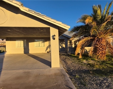 5271 Deanna Street - Photo Thumbnail 1