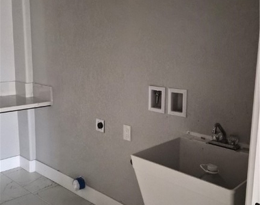 5271 Deanna Street - Photo Thumbnail 8