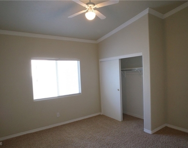 7450 S Eastern Avenue - Photo Thumbnail 21