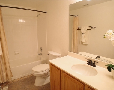 7450 S Eastern Avenue - Photo Thumbnail 6