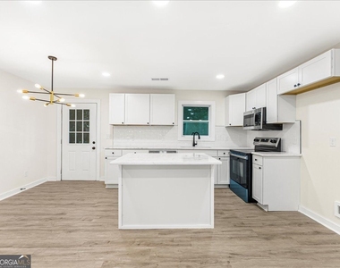 5794 Pinecrest Road - Photo Thumbnail 9
