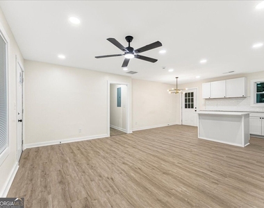 5794 Pinecrest Road - Photo Thumbnail 3