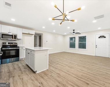5794 Pinecrest Road - Photo Thumbnail 5