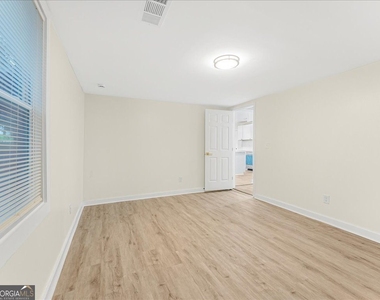 5794 Pinecrest Road - Photo Thumbnail 20