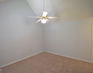 147 S Fairfield Drive - Photo Thumbnail 19