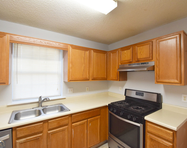 147 S Fairfield Drive - Photo Thumbnail 11