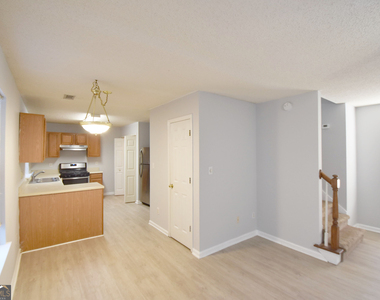 147 S Fairfield Drive - Photo Thumbnail 7