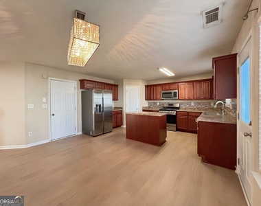 2751 Spence Court - Photo Thumbnail 14
