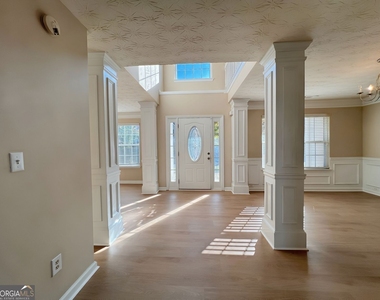 2751 Spence Court - Photo Thumbnail 2