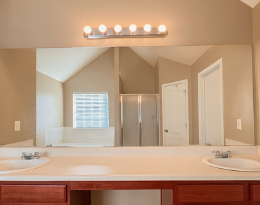 2751 Spence Court - Photo Thumbnail 41