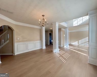 2751 Spence Court - Photo Thumbnail 4