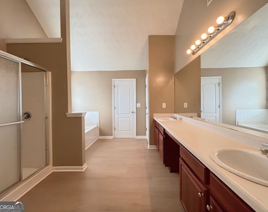 2751 Spence Court - Photo Thumbnail 40