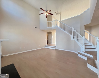 2751 Spence Court - Photo Thumbnail 9