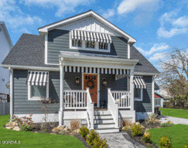 111 Sanborn Avenue - Photo Thumbnail 3