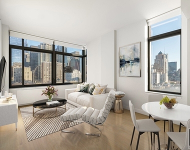 West 55th Street - Photo Thumbnail 5