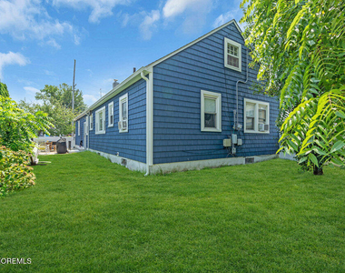 99 River Court - Photo Thumbnail 31