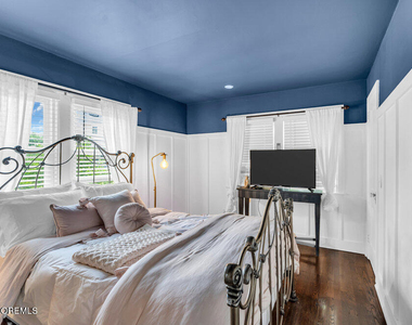 99 River Court - Photo Thumbnail 24