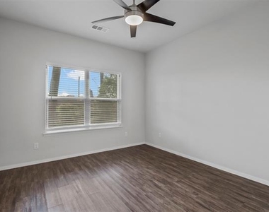 818 Rose Street - Photo Thumbnail 11