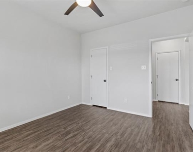 818 Rose Street - Photo Thumbnail 13