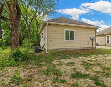 818 Rose Street - Photo Thumbnail 15