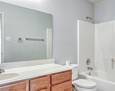 5832 Arena Circle - Photo Thumbnail 12