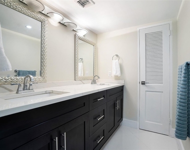 3430 Galt Ocean Drive - Photo Thumbnail 30