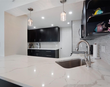 3430 Galt Ocean Drive - Photo Thumbnail 17