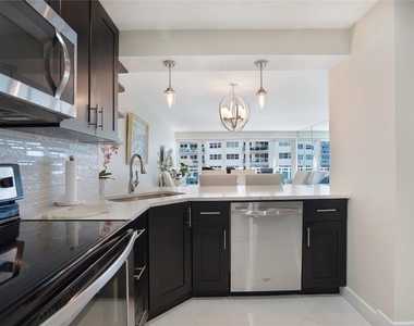 3430 Galt Ocean Drive - Photo Thumbnail 19