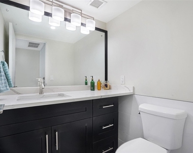 3430 Galt Ocean Drive - Photo Thumbnail 35