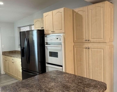 400 E Prima Vista Boulevard - Photo Thumbnail 6