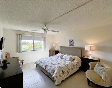 1605 Abaco Drive - Photo Thumbnail 8