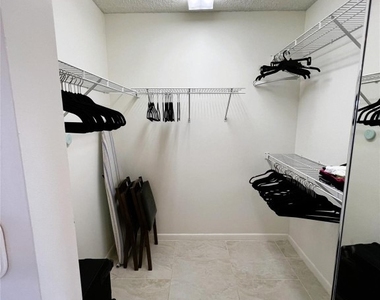 1605 Abaco Drive - Photo Thumbnail 11