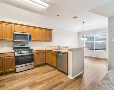 3690 Chestnut Trail - Photo Thumbnail 7