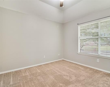 3690 Chestnut Trail - Photo Thumbnail 21