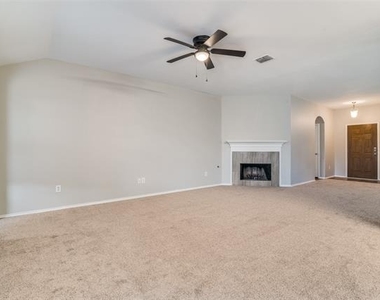 3690 Chestnut Trail - Photo Thumbnail 10