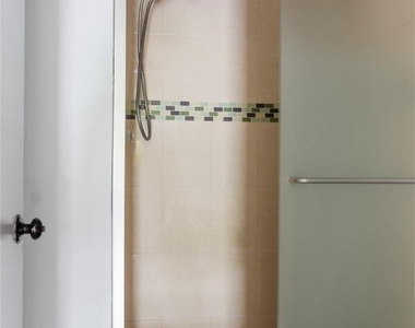 2067 Sw 15th Street - Photo Thumbnail 7