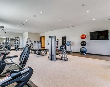 2800 Lakeside Parkway - Photo Thumbnail 8