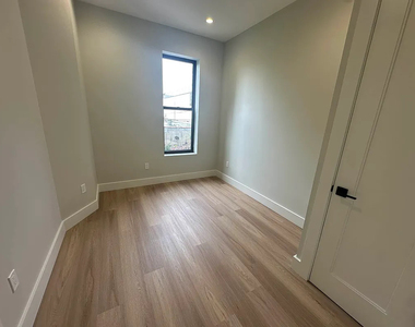 90 Harman Street - Photo Thumbnail 3