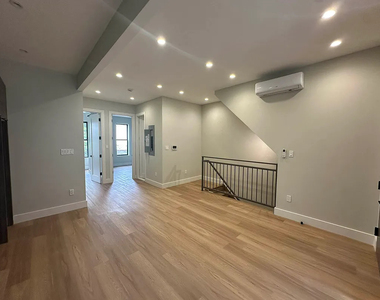 90 Harman Street - Photo Thumbnail 1