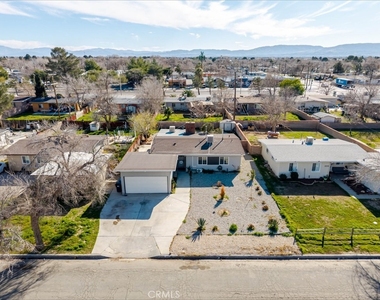 1432 W Avenue H15 - Photo Thumbnail 18